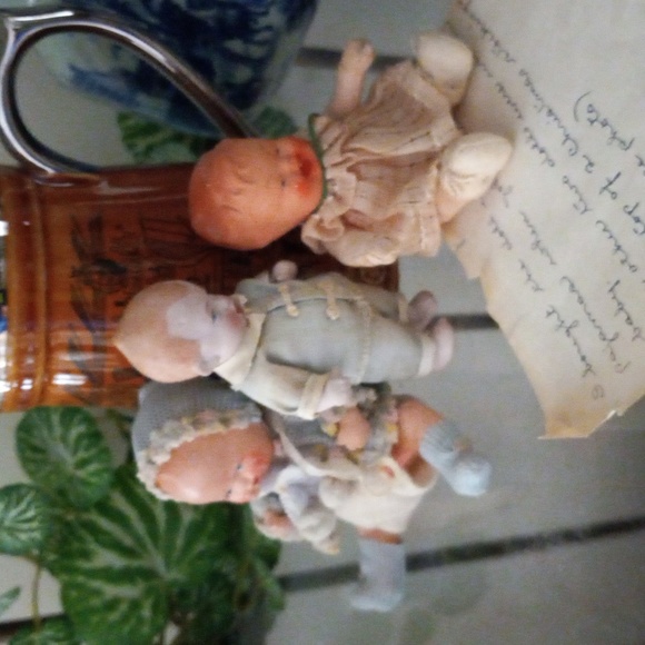 1930 Porcelain dolls - Picture 1 of 3